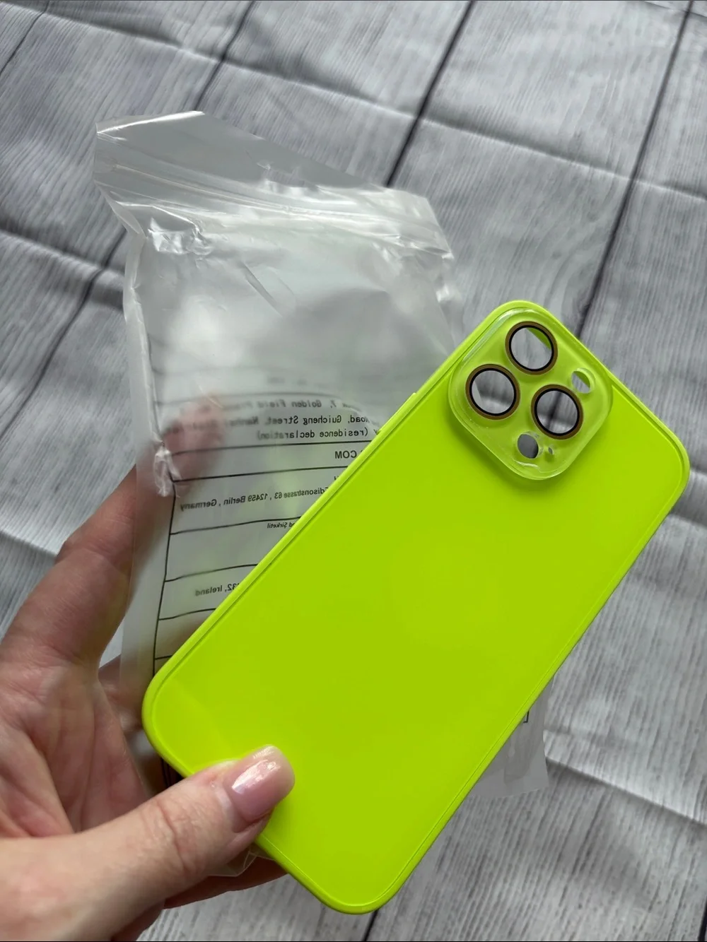 Neon Lime Protective Phone Case - iPhone 16 Pro Max